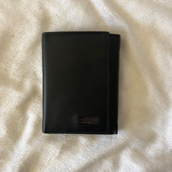 New Men's REACTION Genuine Leather Wallet by Kenneth Cole - Picture 1 of 4
